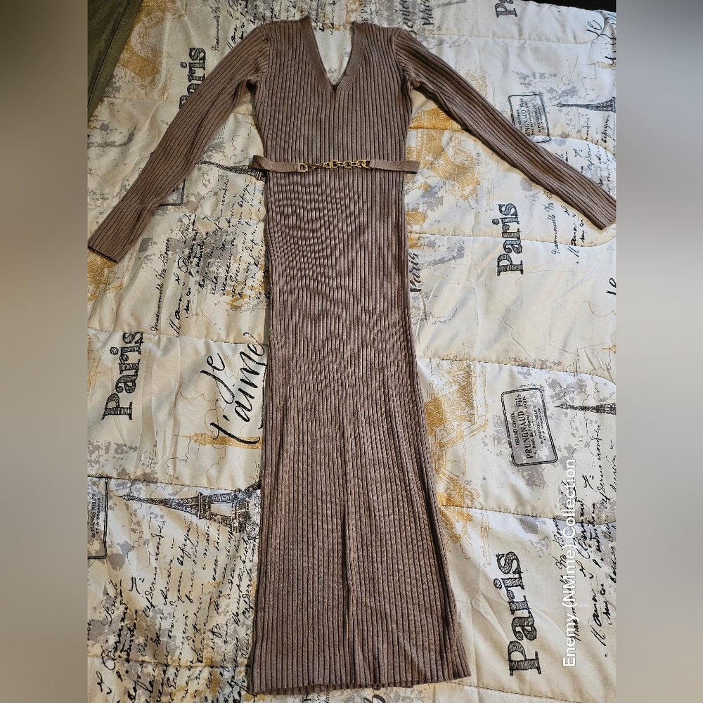 Elegant Olive Green Knit Dress